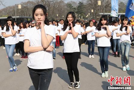 女子报警后家暴持续 当地妇联回应